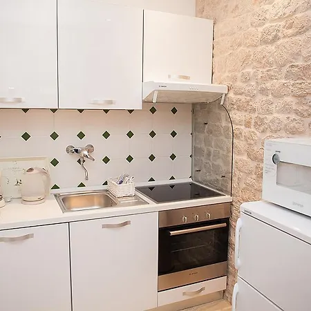 Vineyard Of * שיבניק