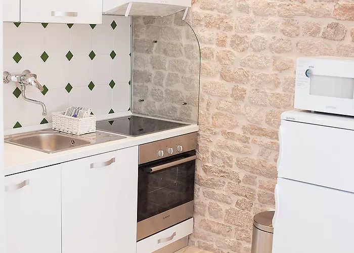 Vineyard Of * שיבניק